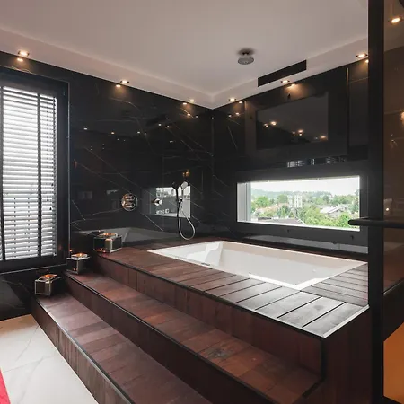 Art Penthouse With Jacuzzi - Center Krakkó