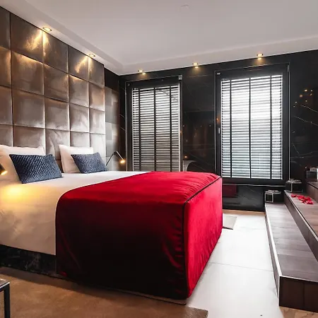 Апартаменты Art Penthouse With Jacuzzi - Center
