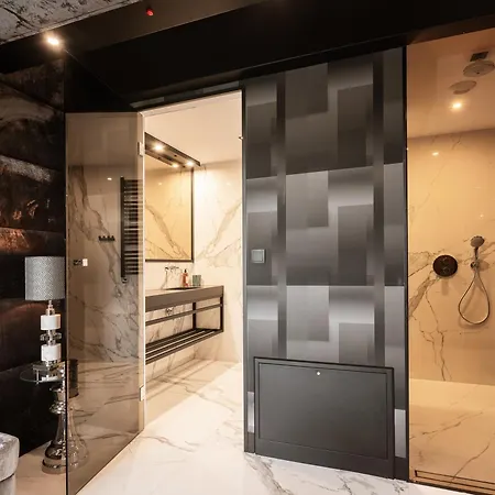 Apartment Art Penthouse With Jacuzzi - Center Krakow