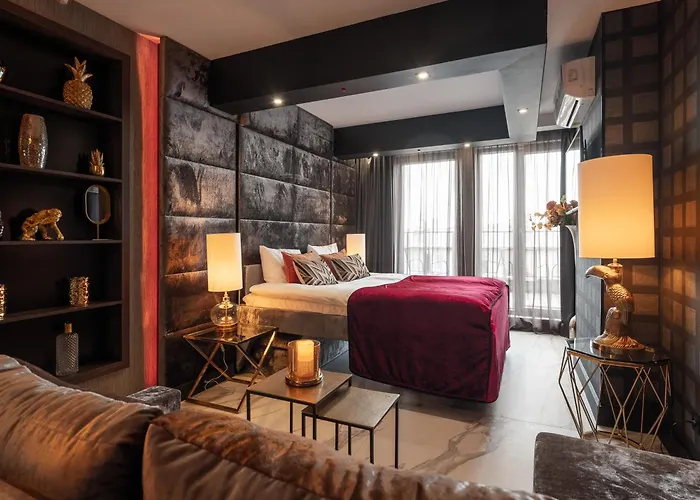 Art Penthouse With Jacuzzi - Center *