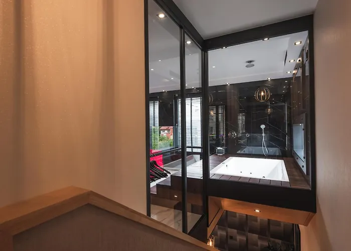 Art Penthouse With Jacuzzi - Center Daire *