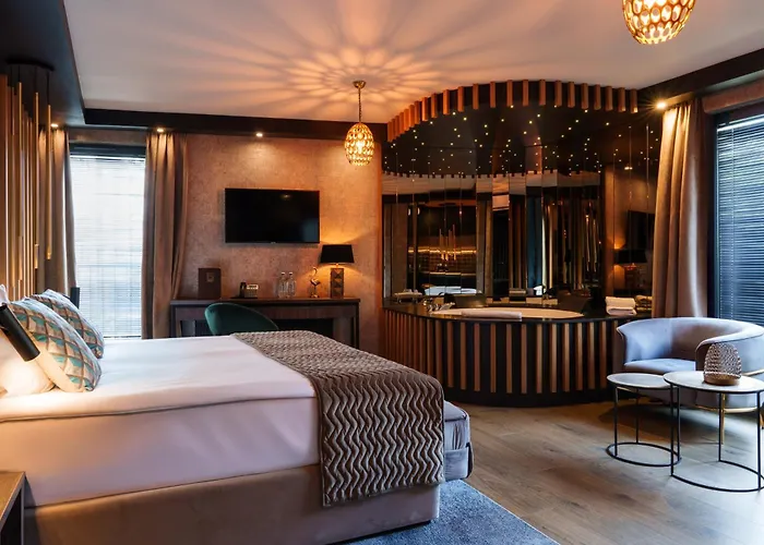 Art Penthouse With Jacuzzi - Center * Krakow