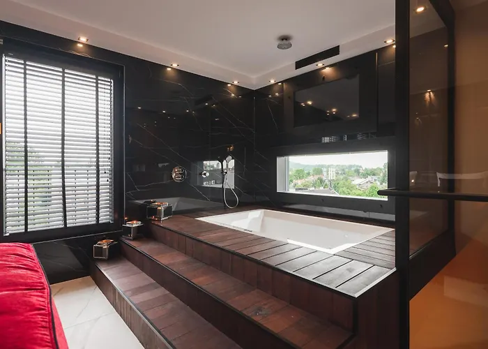 Art Penthouse With Jacuzzi - Center Kraków