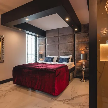 Art Penthouse With Jacuzzi - Center Apartmán Krakov